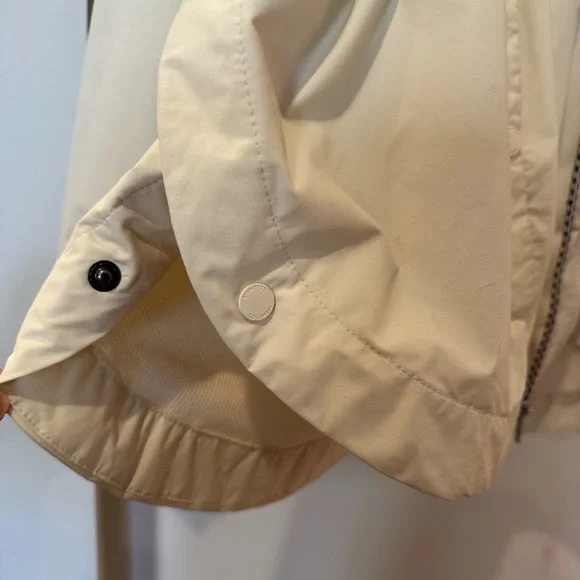 Columbia Plus Size Cream Colored Lillian Ridge Rain Jacket for Spring - Picture 5 of 13